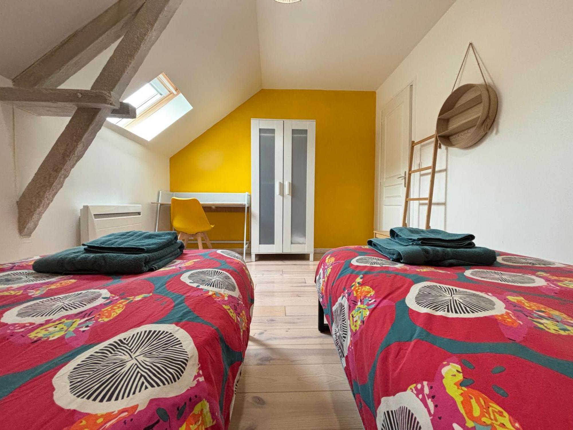 Le So Wild: Normandy Beach Retreat with Garden and Tennis Vierville-sur-Mer Exterior photo